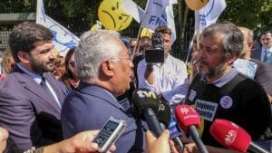 António Costa with Fenprof representatives