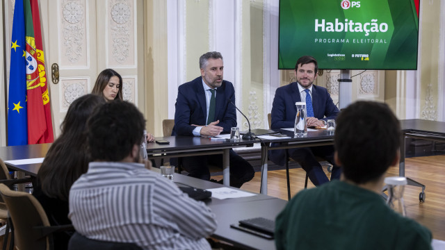 Pedro Nuno propõe parte dos lucros da CGD para autarquias fazerem casas