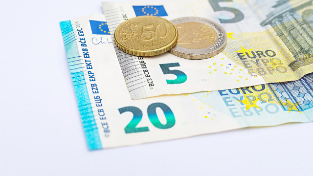 Majority uses cash, but do you know the limits? See what is prohibited