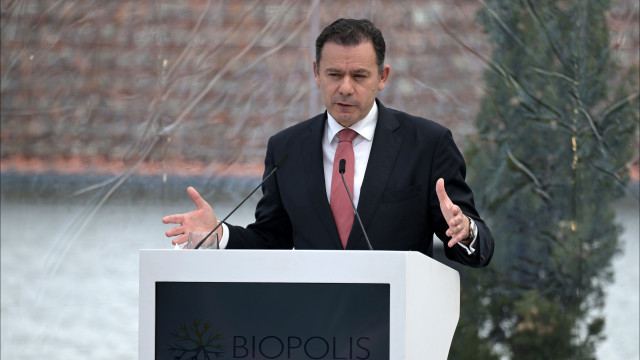 Montenegro confirms cautionary action against Chega over billboards