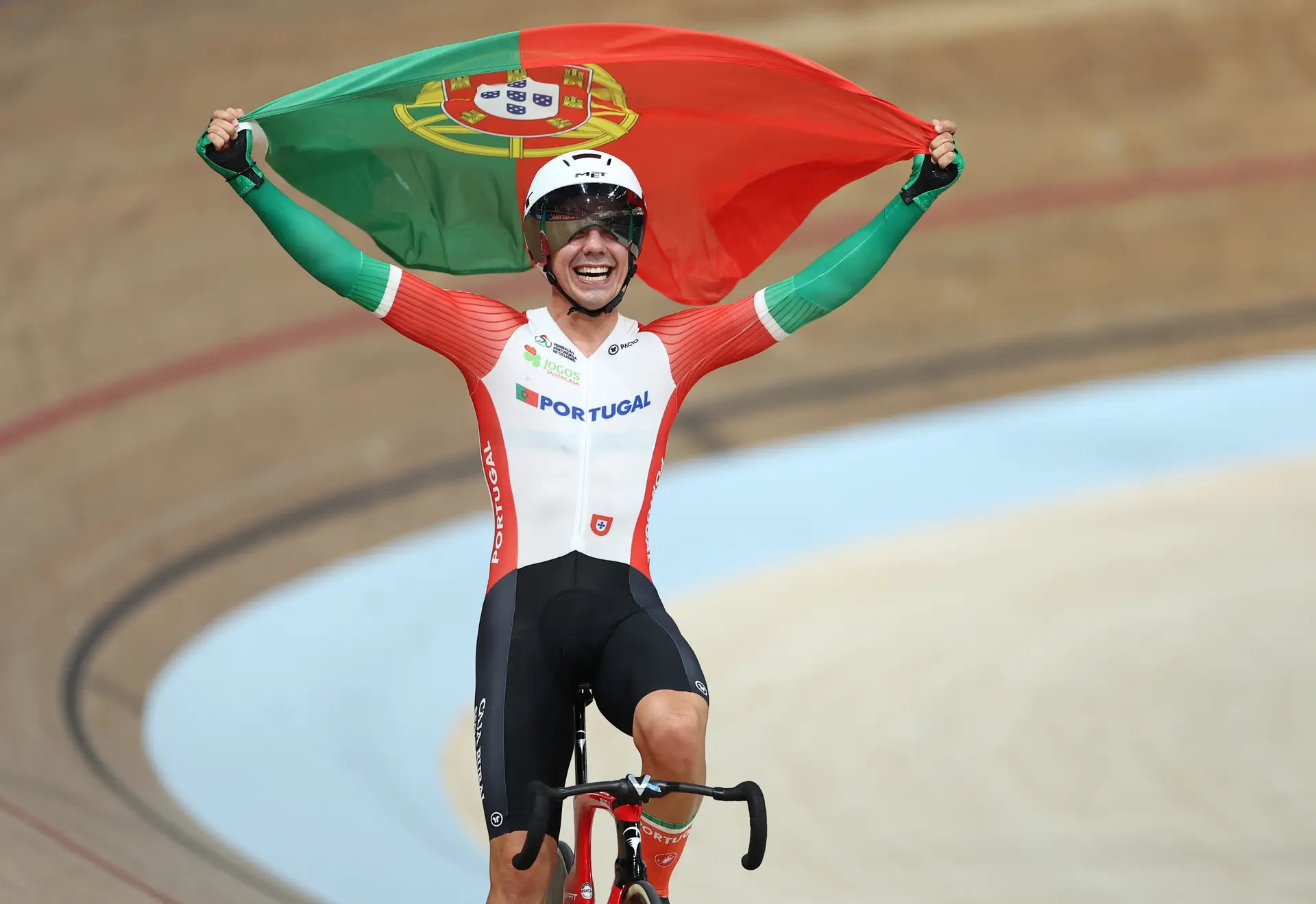 Leitao makes history with Portugal's first gold