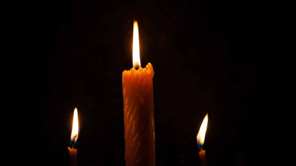 Here is the English translation of the text: Tragedy in the Douro. Applause in Sande in tribute to the "son of the land"