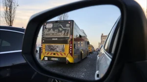 Carris workers accept salary changes and will negotiate schedule