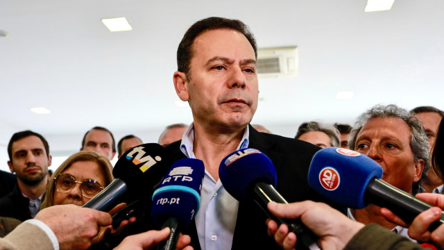 Montenegro denies hiding accounts: