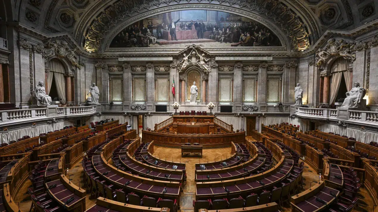 Legislative. What are the parties' proposals for Health?