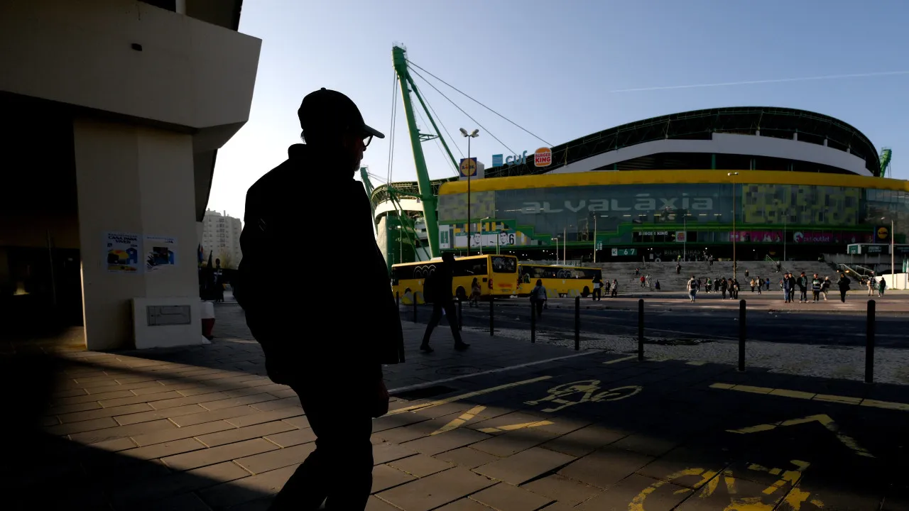 After all, the restaurant in Alvalade only closes at 4:00 PM