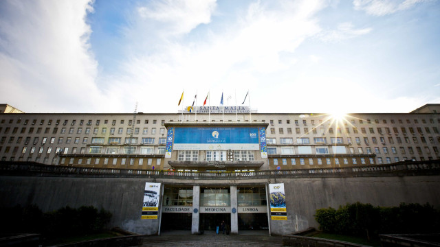 Dermatologist at Hospital de Santa Maria earned 51 thousand euros in a single day