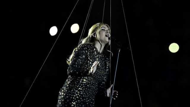 Representante de França vai homenagear mãe portuguesa na Eurovisão