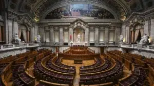 AR approves the distribution of seats in the hemicycle with protests from Livre