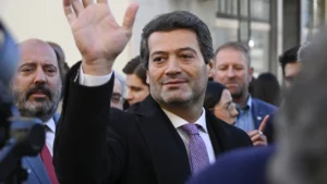 Chega accuses PS and PSD of destroying democracy