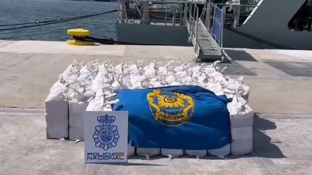 Veleiro com 1,6 toneladas de droga intercetado nos Açores. Há 3 detidos