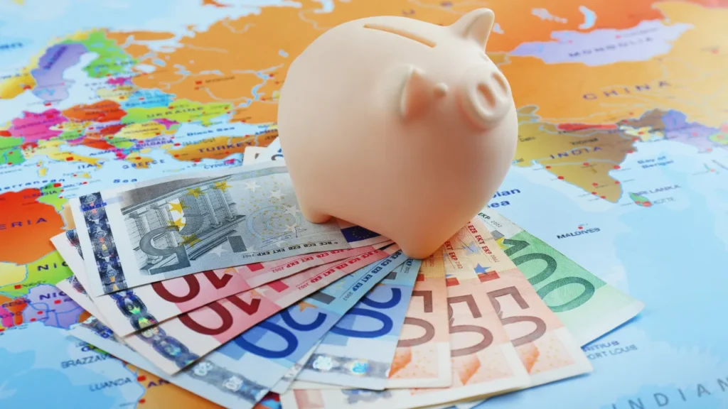 Five tips for planning your finances before going on vacation