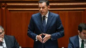 From the motion to "dialogue." Program passes and Government assumes full functions