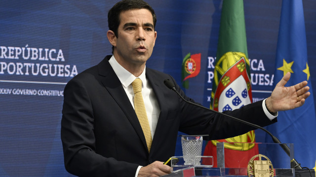 Government tightens rules for family reunification. What did Leitão Amaro say