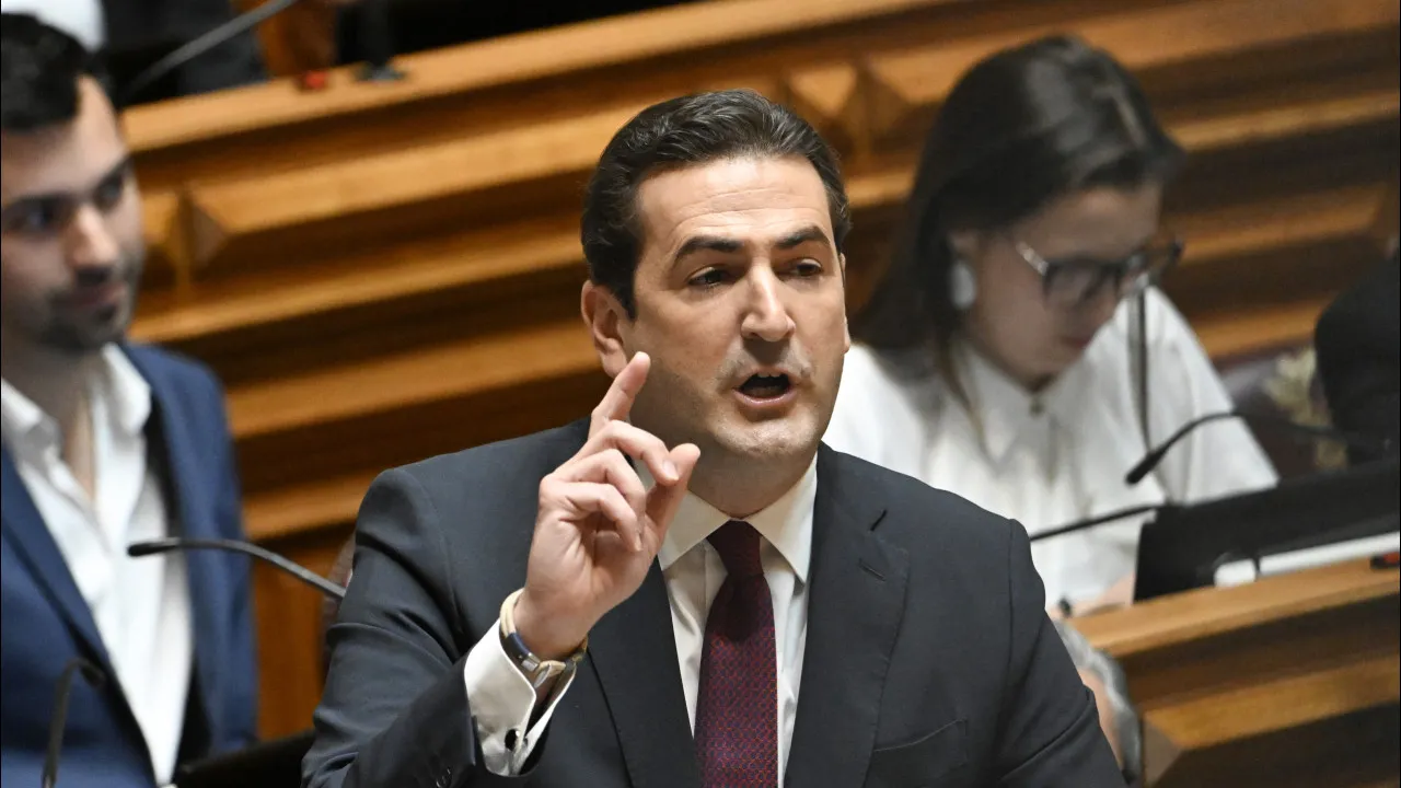Hugo Soares re-elected PSD parliamentary leader with 96.6% of the votes