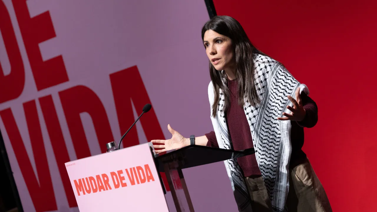 Humanitarian ship? "Portuguese government should condemn Israel's actions"