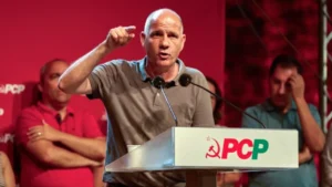 PCP demands "urgent" clarification from the Government on the use of Lajes Base