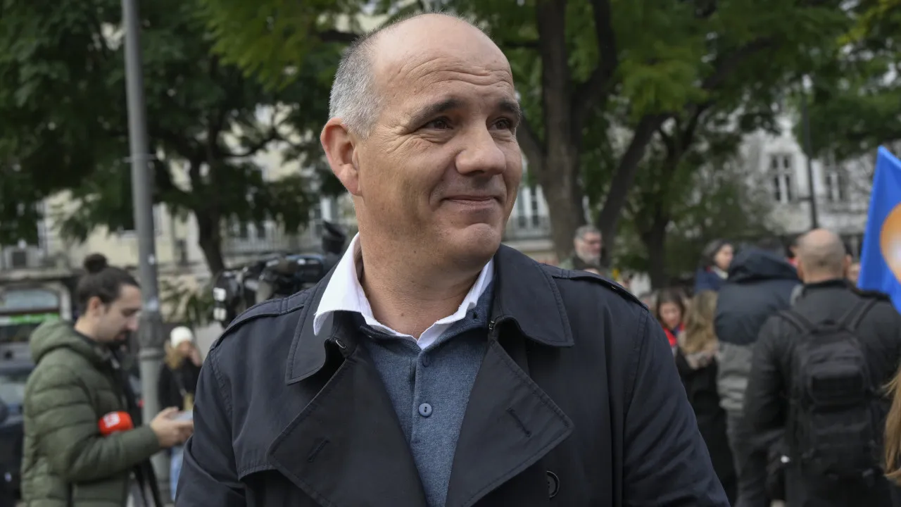 PCP says that Portugal's accession to the EU is "40 years of illusion, of lies."
