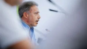Pedro Duarte admits a 5€ tourist tax to pay for free transport