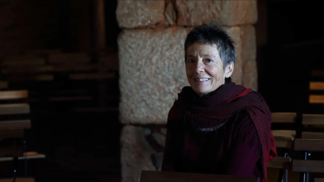 Pianist Maria João Pires suffers a stroke. Concerts canceled.