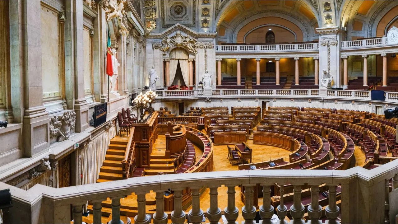 PSD and Livre submit proposals to vote on seating arrangements in the hemicycle