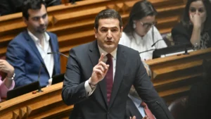 PSD. Hugo Soares goes to vote as the sole candidate for the leadership of the parliamentary group