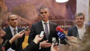 "This guy." Madeira's governor offends PS deputies and generates controversy