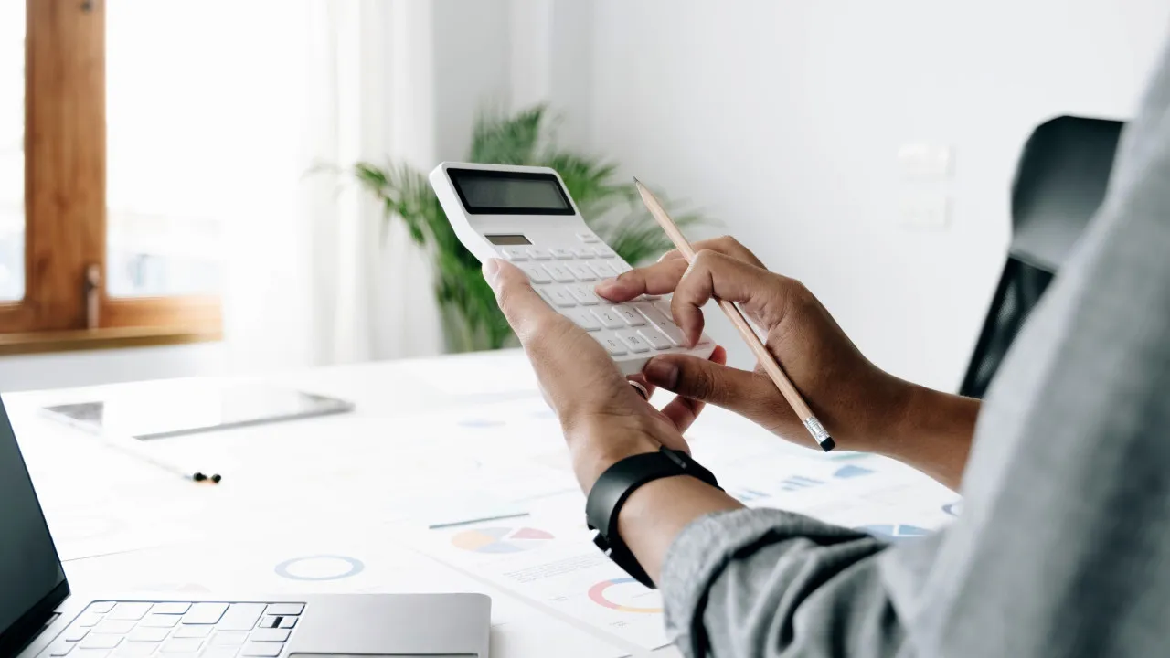 Those who do not submit IRS on time pay a fine (and more). Know the amounts