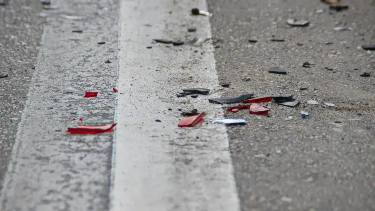 Two dead and IP2 cut off after a collision between two vehicles in Nisa