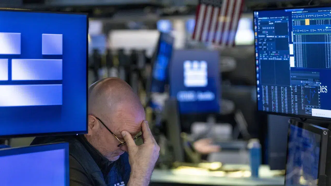 Wall Street opens in the 'red' and Boeing is losing more than 5%