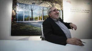 Architect Eduardo Souto de Moura distinguished in Japan