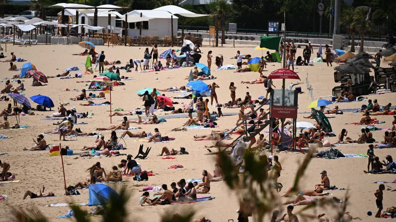 Attention to the heat! Seven districts with yellow warning (maximum of 38ºC)