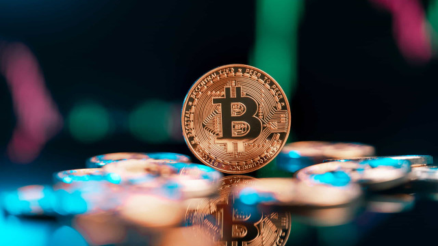 Bitcoin reaches record high of $123,000