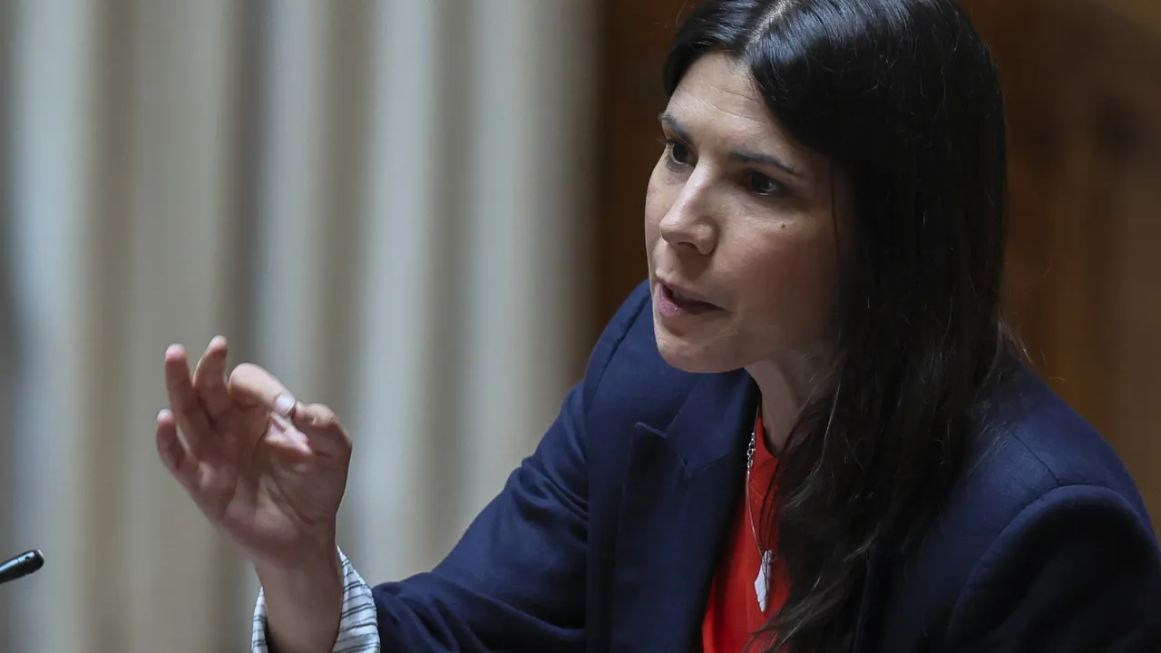 Block wants to allow deduction of mortgage interest in income tax.