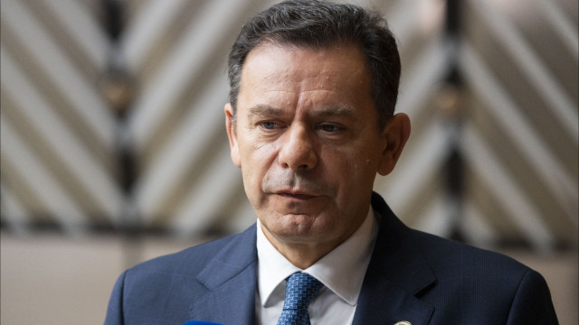 Estrangeiros? Montenegro crê que lei passará e rejeita