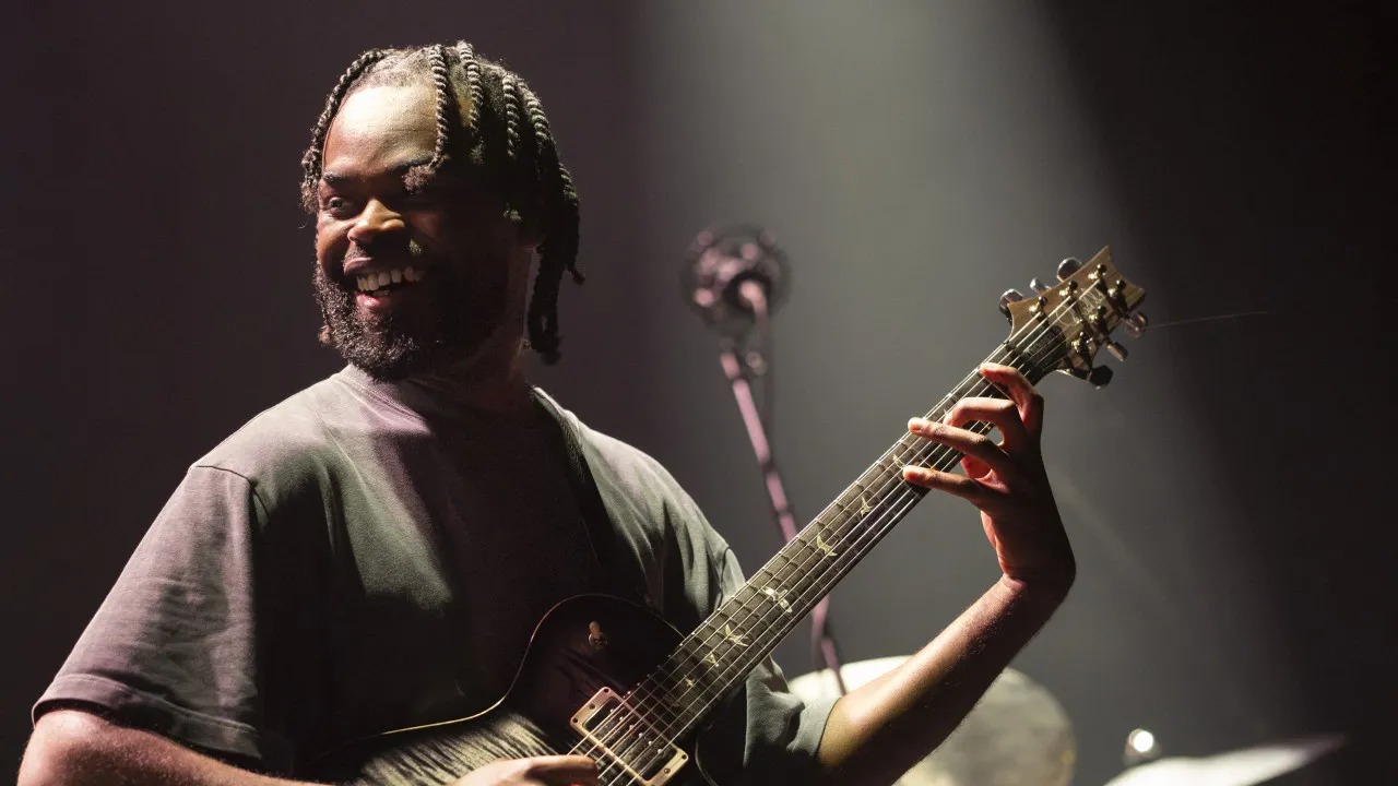 Guitarist Mansur Brown opens concerts at the Matosinhos em Jazz festival