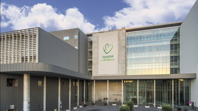 Hospital contratou empresa privada de diretor de serviço? OM quer saber