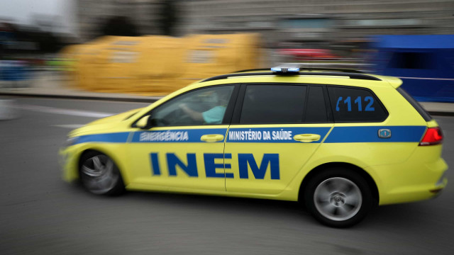 Judicial Police conduct searches at the INEM headquarters