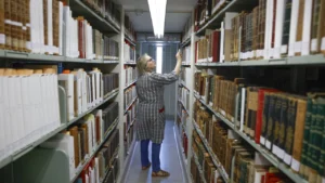 National Library opens room in September (and wants high school students)