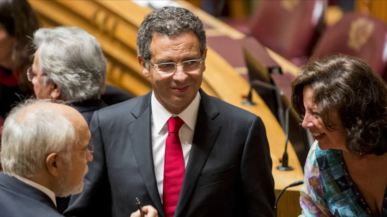 Official association constituted to support Seguro's candidacy