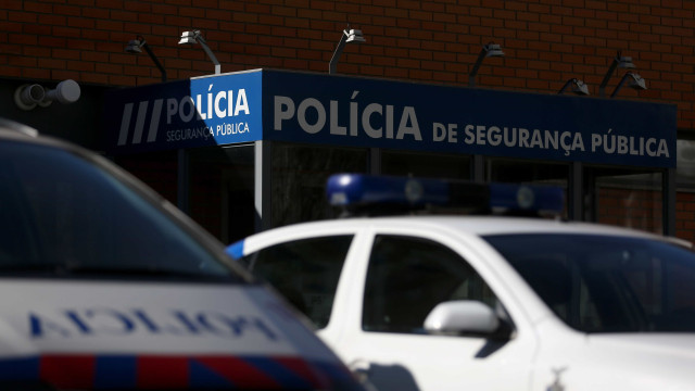 Two PSP officers detained during searches at stations over torture suspicions