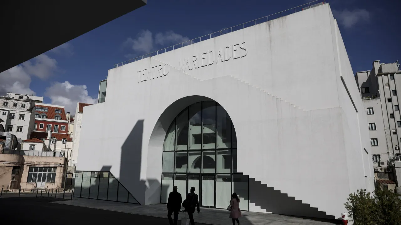 Variedades launches campaign to collect historical objects for centenary
