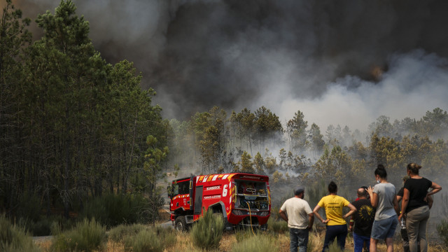 Absence from work to fight fires is justified.