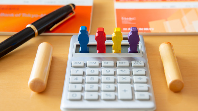 After all, what is undivided inheritance? Who has to declare it on the IRS?