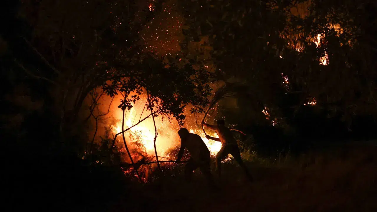 Army has already mobilized more than 3,200 military personnel to fight fires