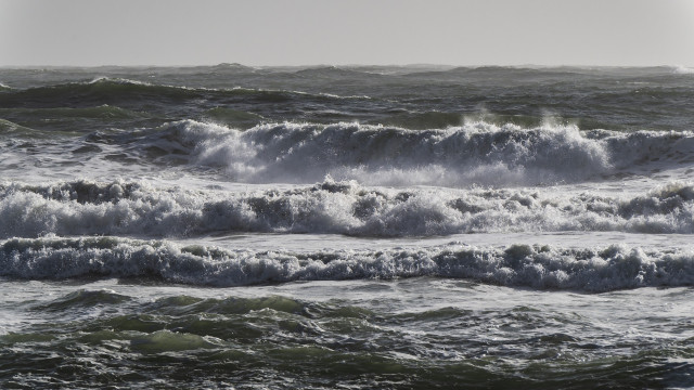 August bids farewell with a week of cloudy skies and some rain