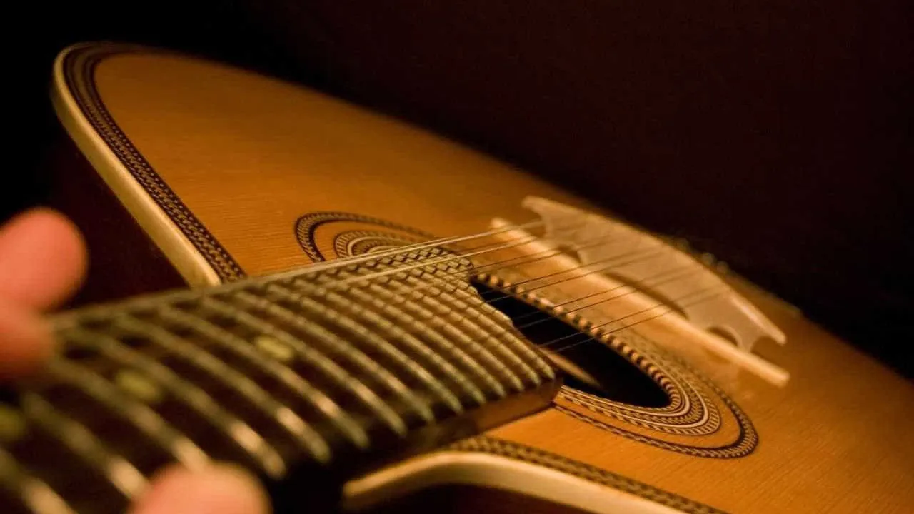 Bruno Mega advocates for traditional fado with the album 'A Vida Paga'