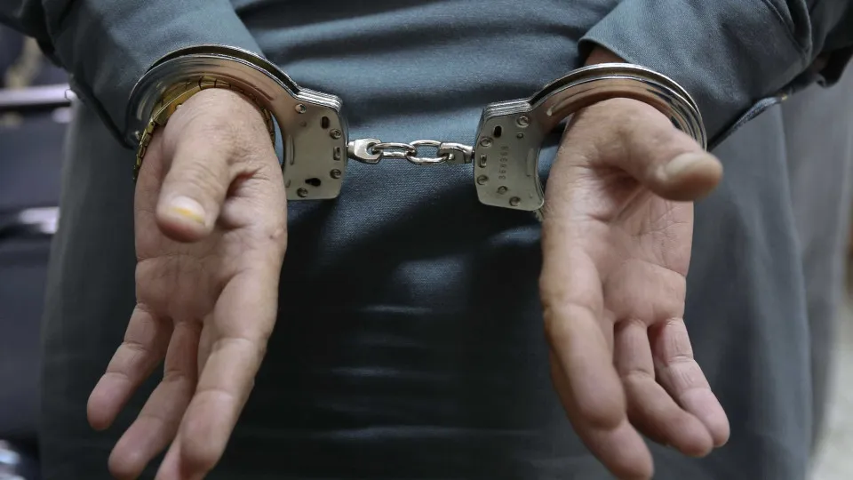 Convicted in Brazil who fled to Portugal awaits decision in freedom