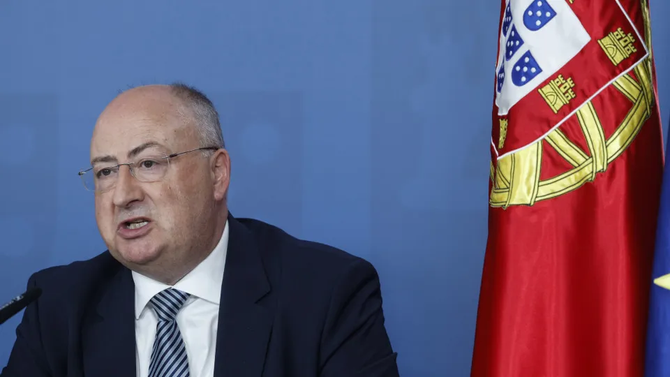 Douro producers receive support of 50 cents per kilogram of grapes for distillation.