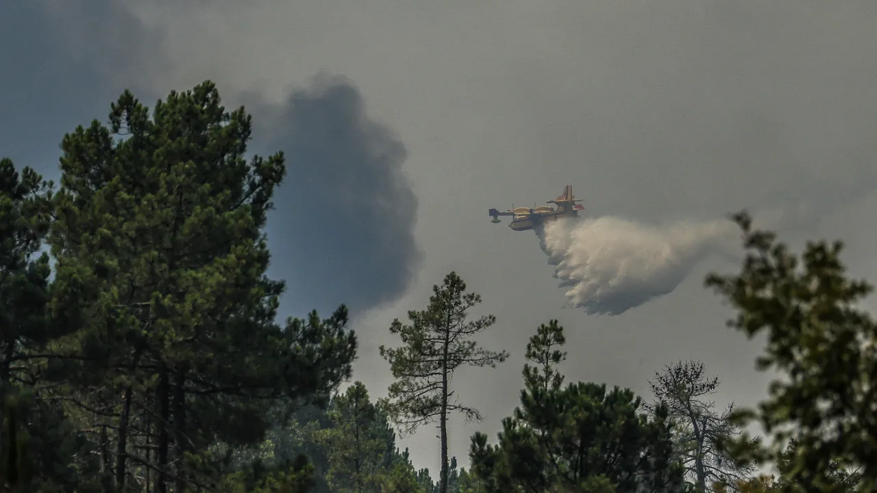 Eight national roads with traffic cuts due to fire